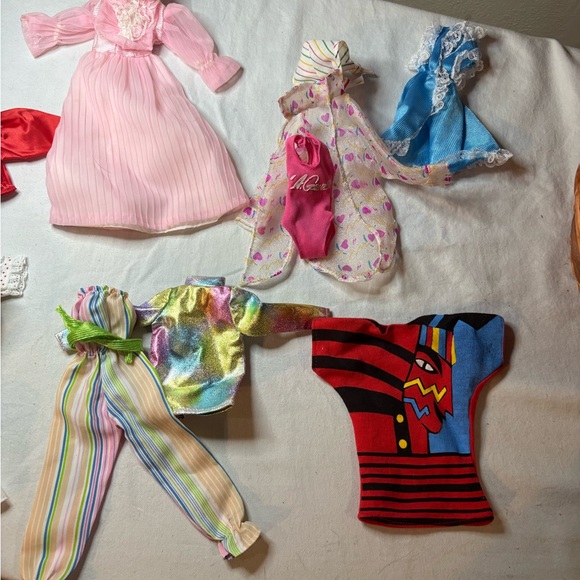 Lots of Super Cute Barbie or any that size Doll outfits In lovely condition - Picture 8 of 12